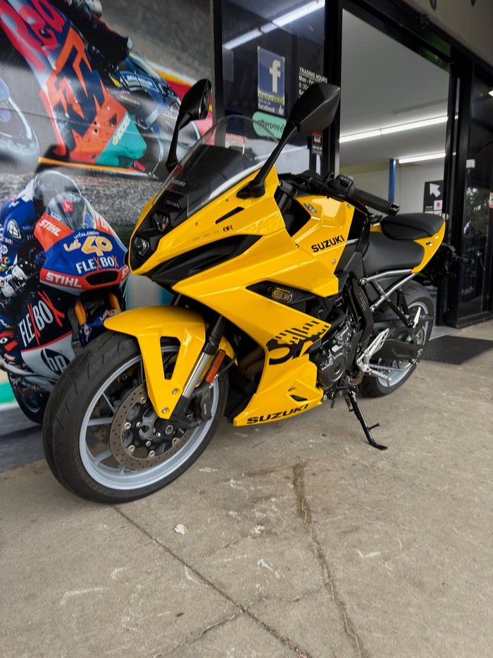 2024 Suzuki GSX-8R GSX-R Yellow
