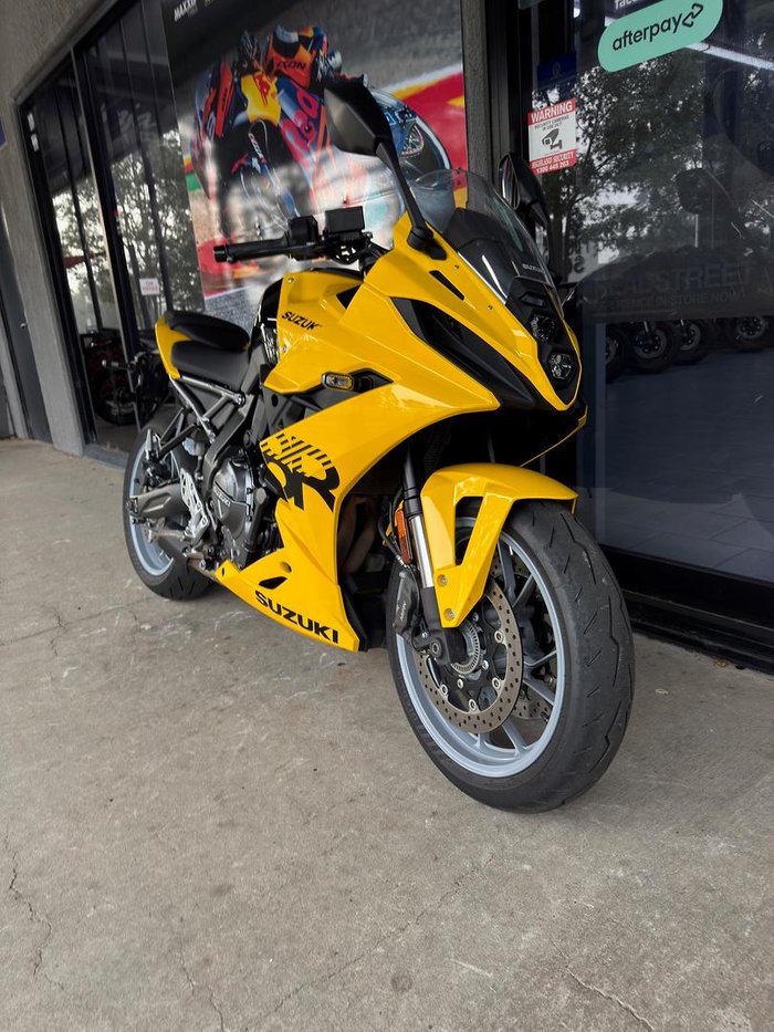 2024 Suzuki GSX-8R GSX-R Yellow