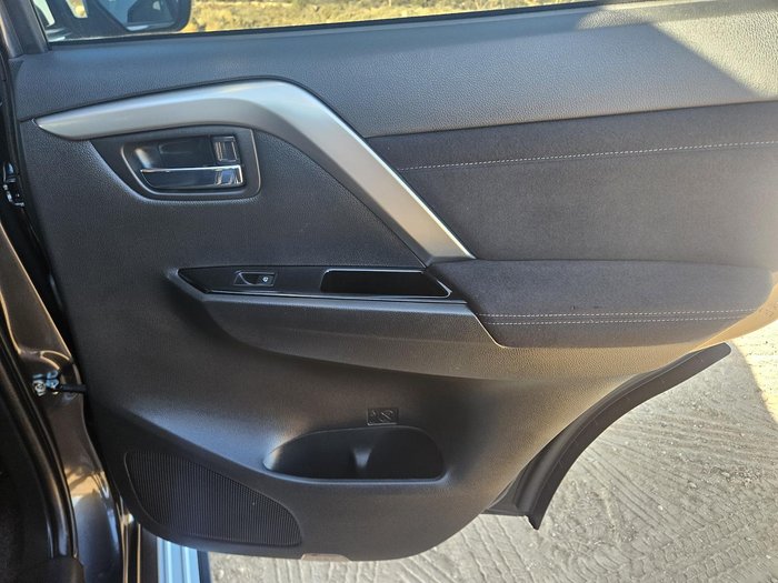 2022 Mitsubishi Pajero Sport GLS