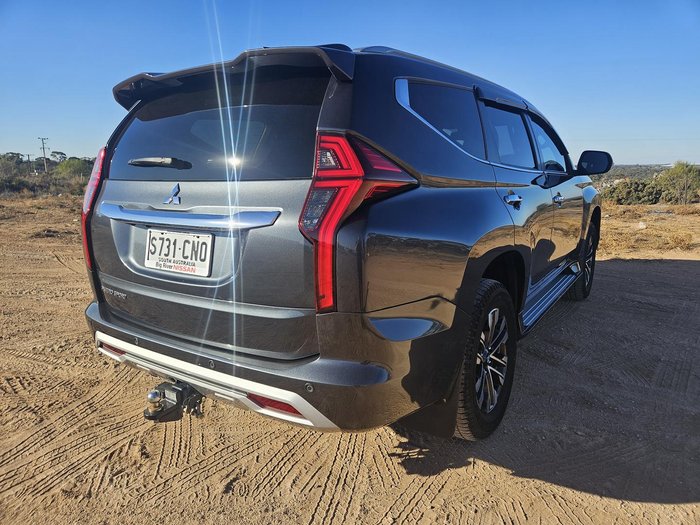 2022 Mitsubishi Pajero Sport GLS