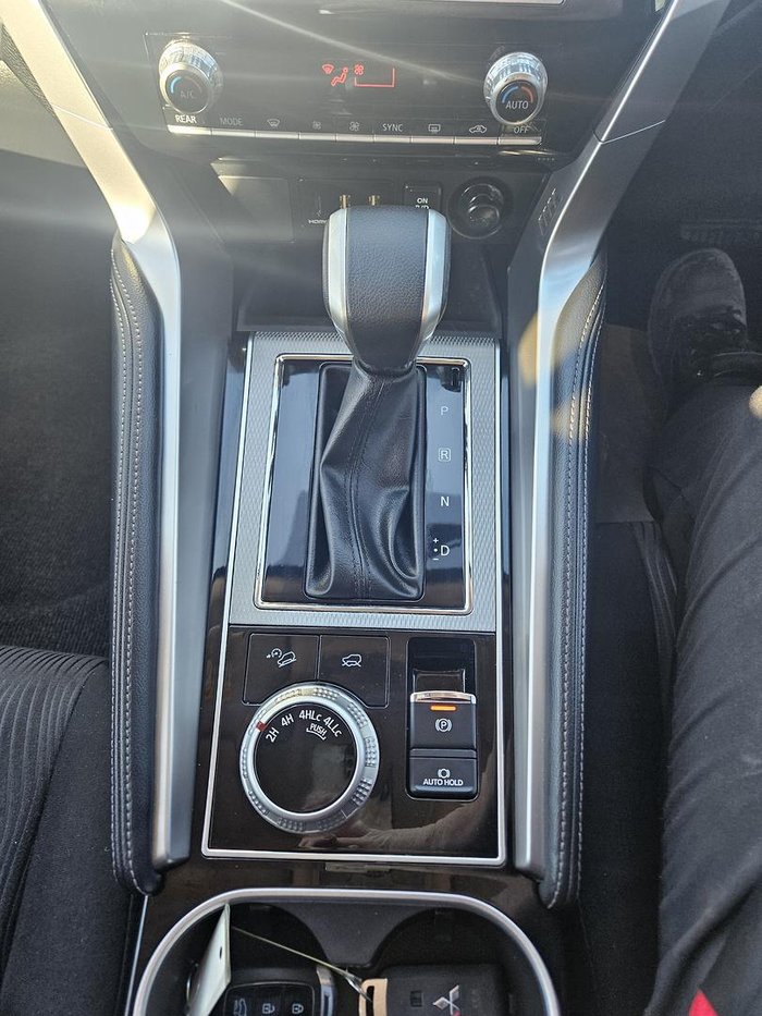 2022 Mitsubishi Pajero Sport GLS