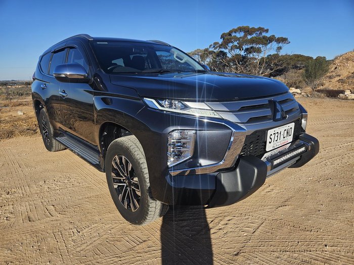 2022 Mitsubishi Pajero Sport GLS