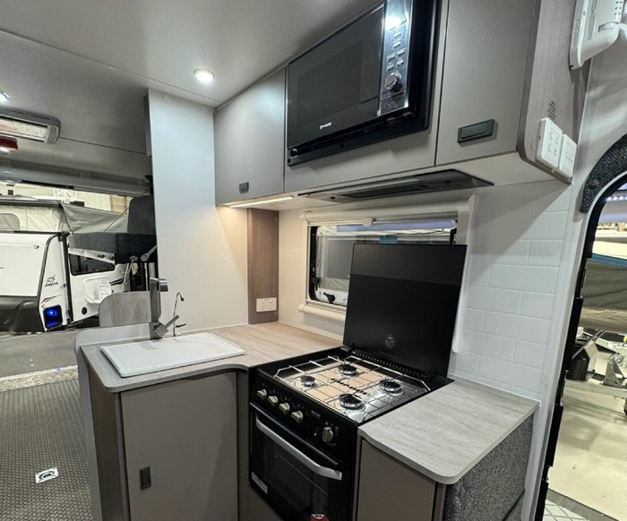 2025 JAYCO BASE STATION 19.61-7.BS-MY25 GREEN