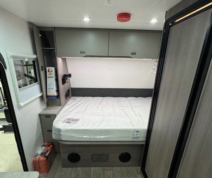 2025 JAYCO BASE STATION 19.61-7.BS-MY25 GREEN