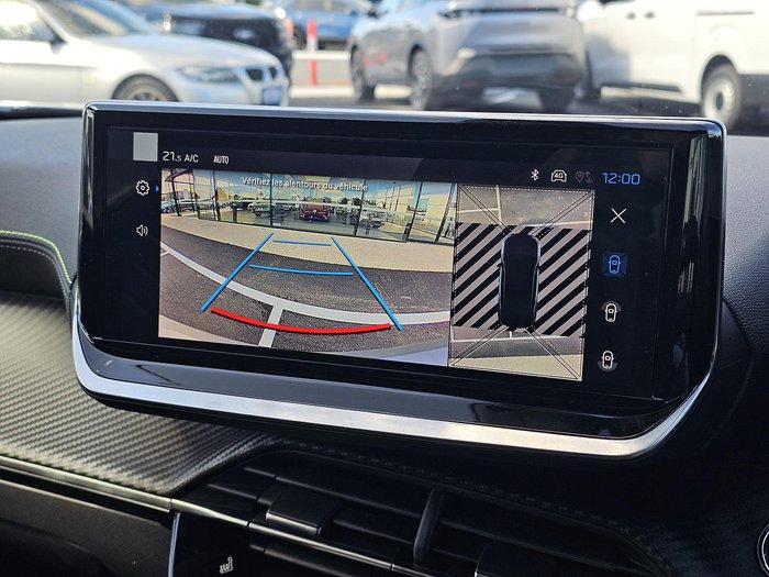 2025 Peugeot 2008 GT Hybrid