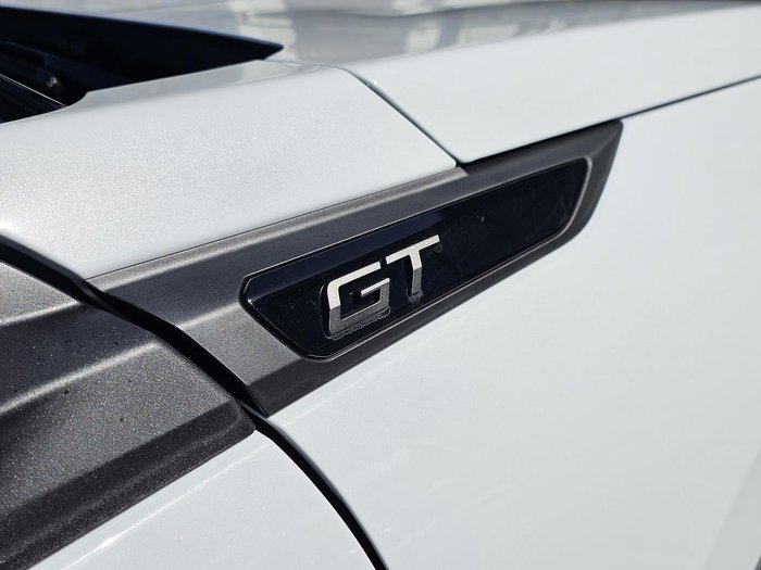 2025 Peugeot 2008 GT Hybrid