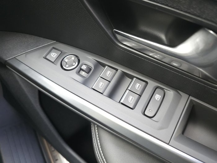 2025 Peugeot 3008 GT Premium Hybrid P64 MY25 Okenite White