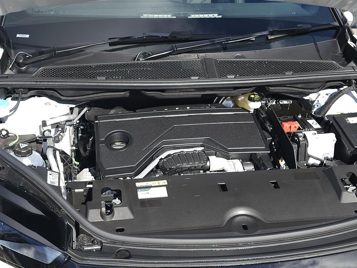 2025 Peugeot 3008 GT Premium Hybrid P64 MY25 Okenite White