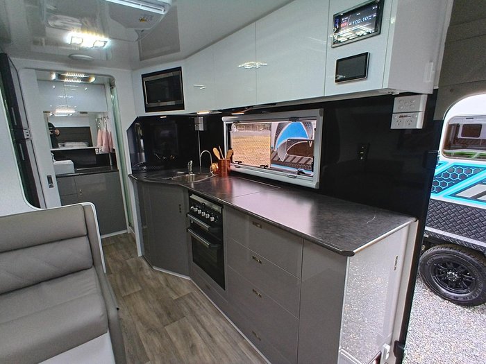 2024 Red Centre Newell + 21 Type C MSE (Was $114,990 now $89,990)