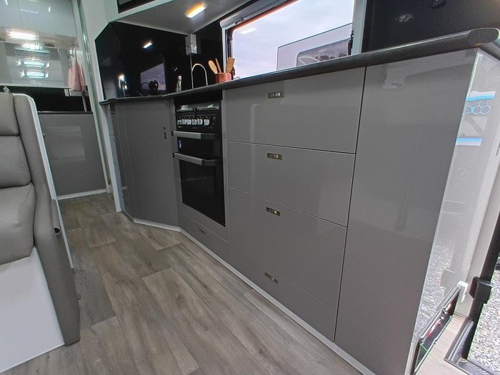 2024 Red Centre Newell + 21 Type C MSE (Was $114,990 now $89,990)