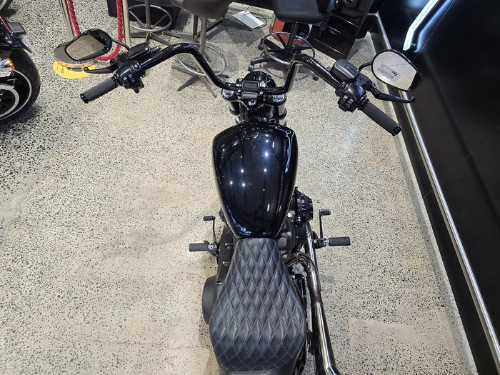 2017 Harley-Davidson Street Bob 107 (FXBB) Softail Black