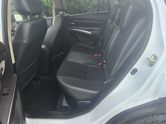 2023 Suzuki S-Cross Plus JYB Cool White