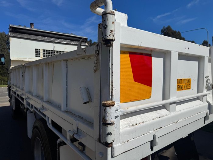 2006 Hino Gh WHITE
