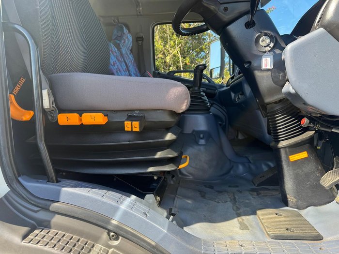 2006 Hino Gh WHITE