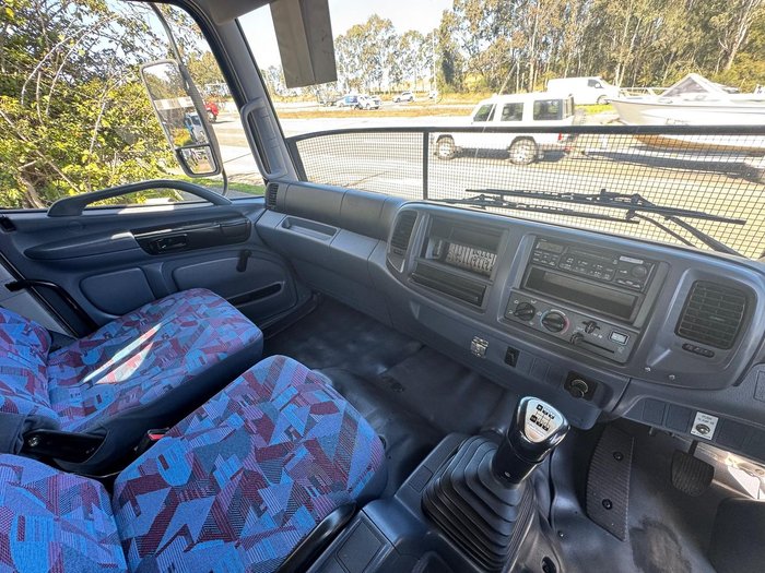 2006 Hino Gh WHITE