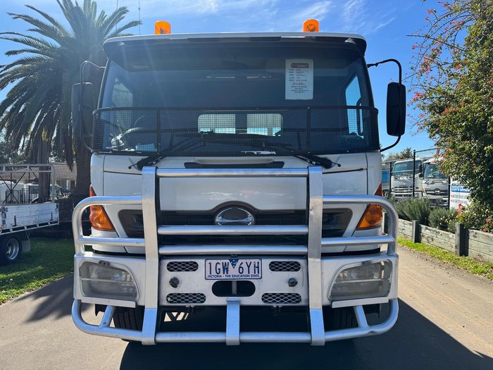 2006 Hino Gh WHITE