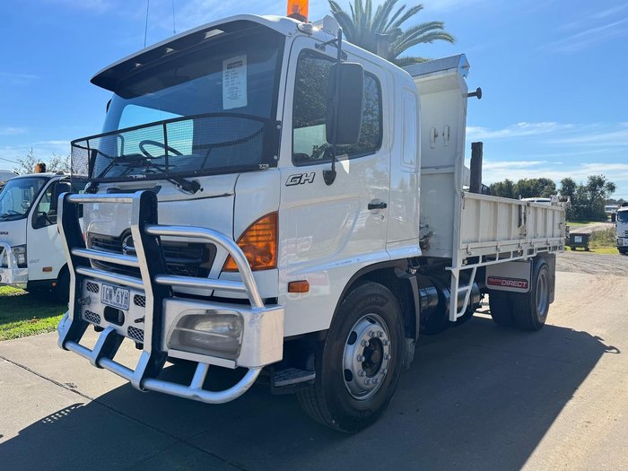 2006 Hino Gh WHITE