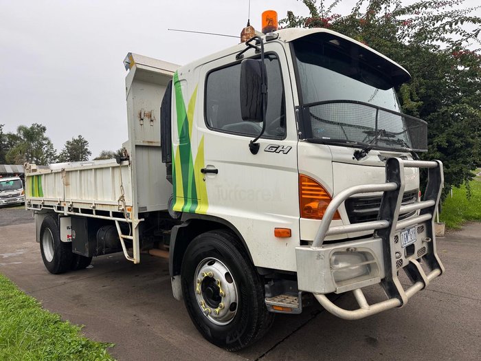 2006 Hino Gh WHITE