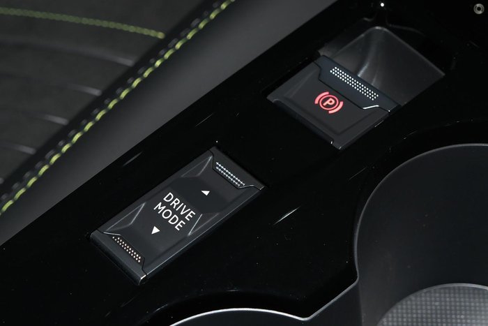 2025 Peugeot 2008 GT Hybrid