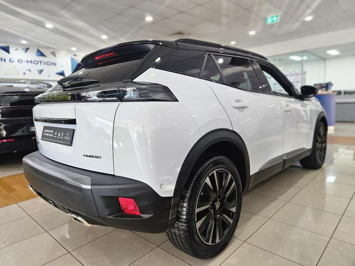 2025 Peugeot 2008 GT Hybrid