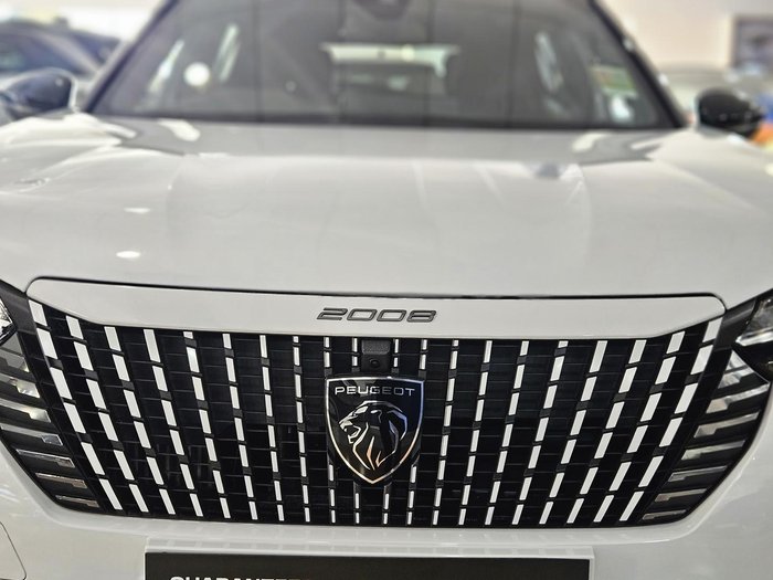 2025 Peugeot 2008 GT Hybrid