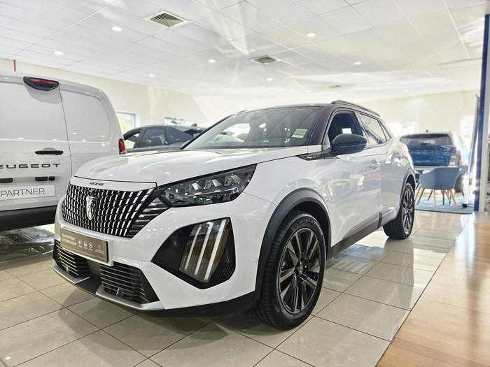 2025 Peugeot 2008 GT Hybrid