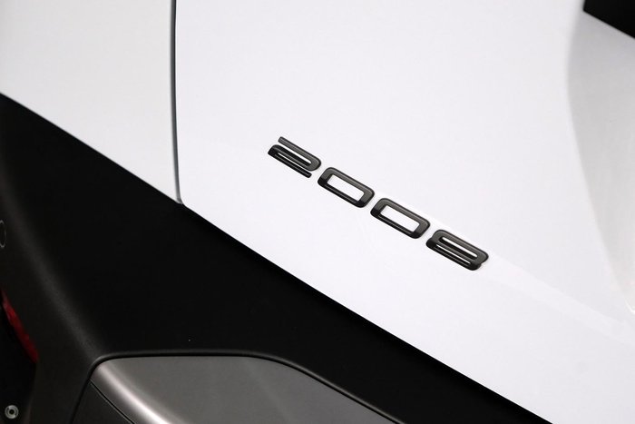 2025 Peugeot 2008 GT Hybrid
