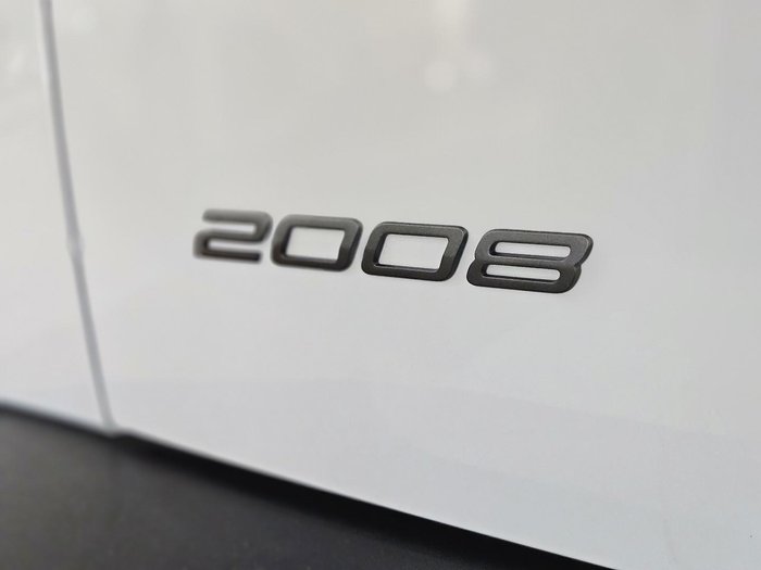 2025 Peugeot 2008 GT Hybrid