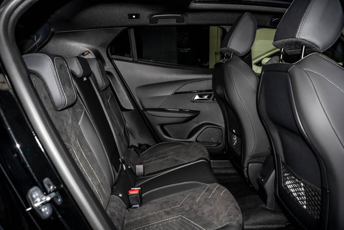2025 Peugeot 2008 GT Hybrid P24 MY25 Nera Black