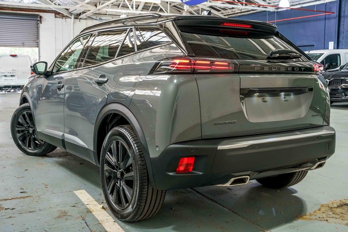 2025 Peugeot 2008 GT Hybrid