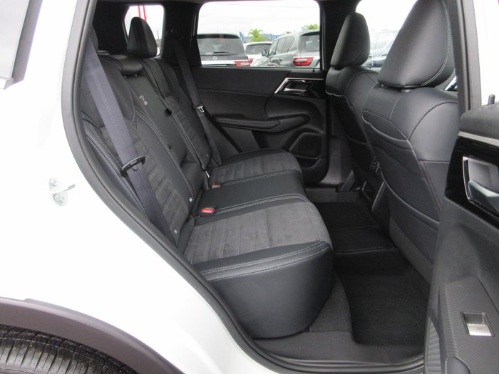 2025 Mitsubishi Outlander PHEV Aspire