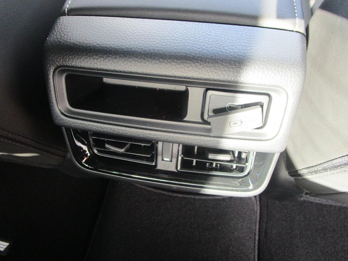 2025 Isuzu D-MAX BLADE