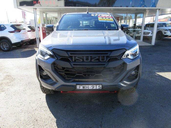 2025 Isuzu D-MAX BLADE