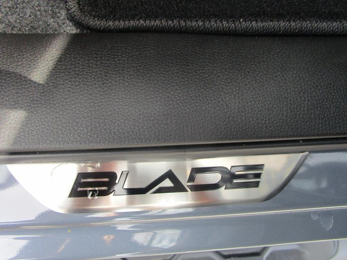 2025 Isuzu D-MAX BLADE