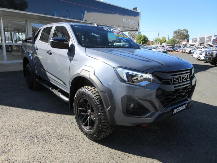 2025 Isuzu D-MAX BLADE