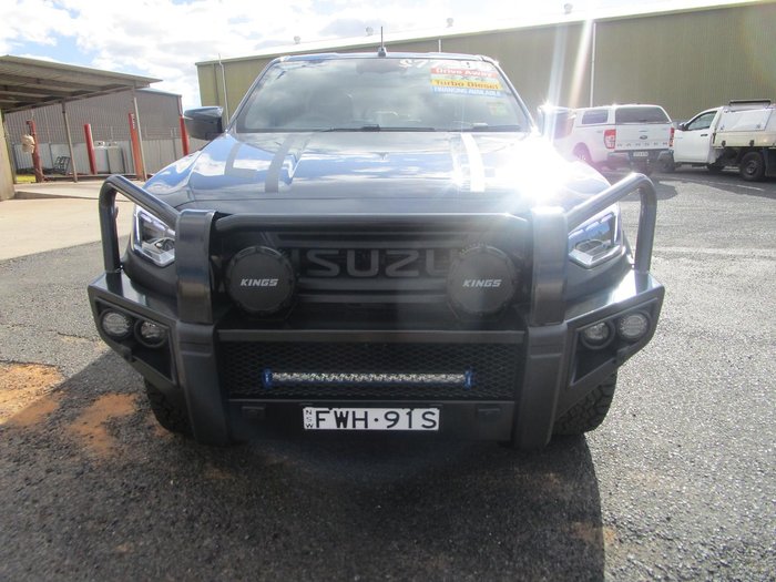 2025 Isuzu D-MAX BLADE
