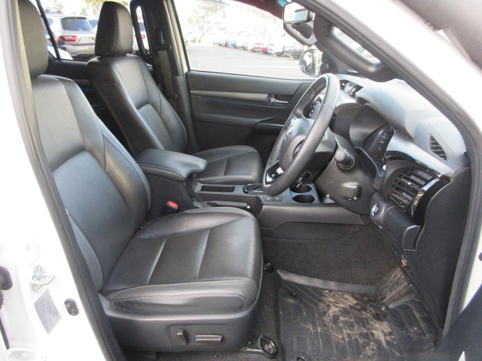 2021 Toyota Hilux Rugged X