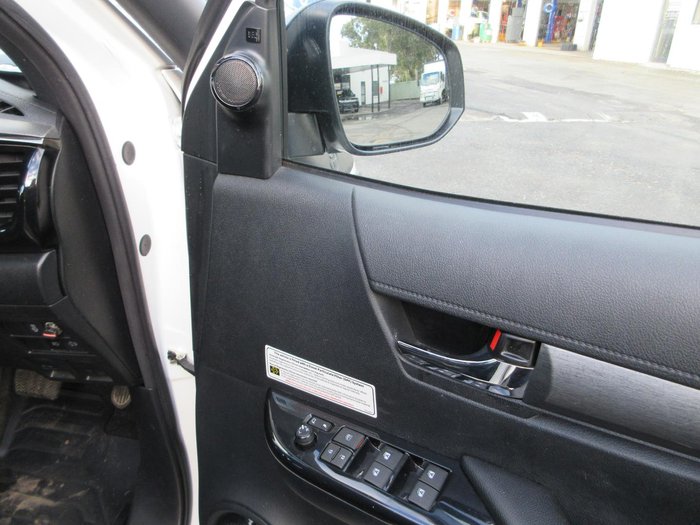 2021 Toyota Hilux Rugged X