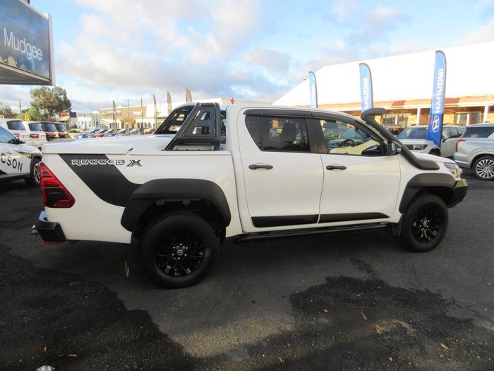 2021 Toyota Hilux Rugged X