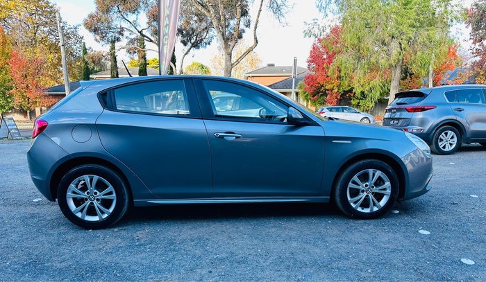 2014 Alfa Romeo Giulietta Progression Series 0 Grey