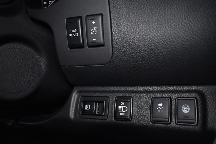 2025 Nissan Navara PRO-4X Warrior D23 MY25 4X4 Dual Range Stealth Grey