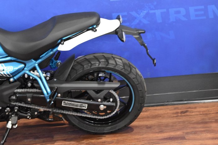 2025 Royal Enfield GUERILLA 450 Blue