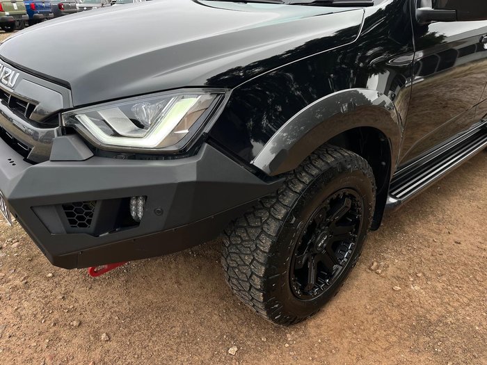 2022 Isuzu D-MAX X-TERRAIN MY23 4X4 Dual Range Basalt Black