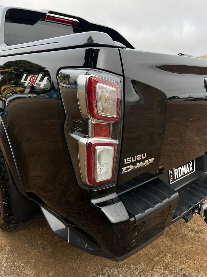 2022 Isuzu D-MAX X-TERRAIN MY23 4X4 Dual Range Basalt Black