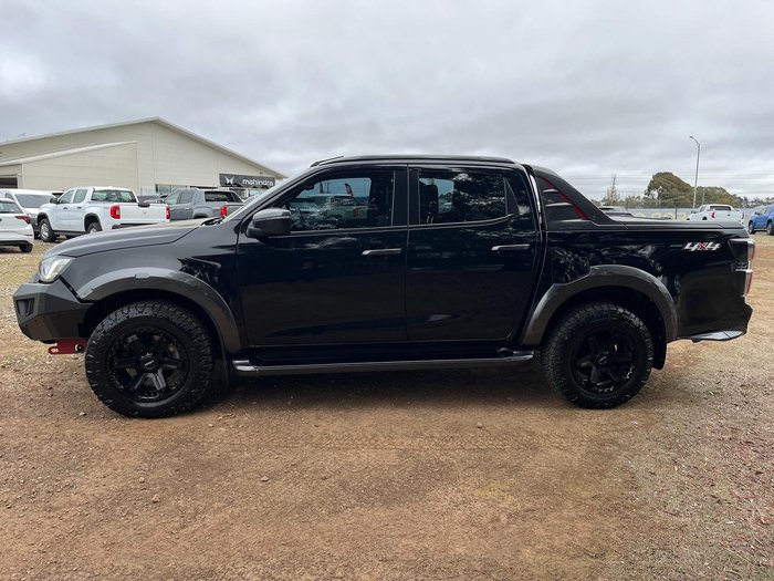 2022 Isuzu D-MAX X-TERRAIN MY23 4X4 Dual Range Basalt Black