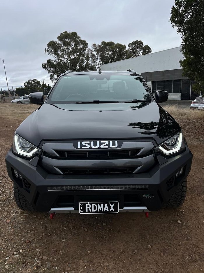 2022 Isuzu D-MAX X-TERRAIN MY23 4X4 Dual Range Basalt Black