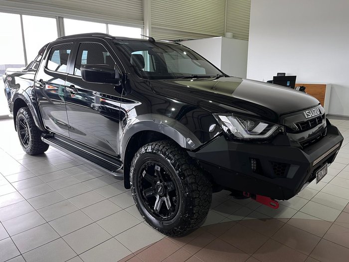 2022 Isuzu D-MAX X-TERRAIN MY23 4X4 Dual Range Basalt Black