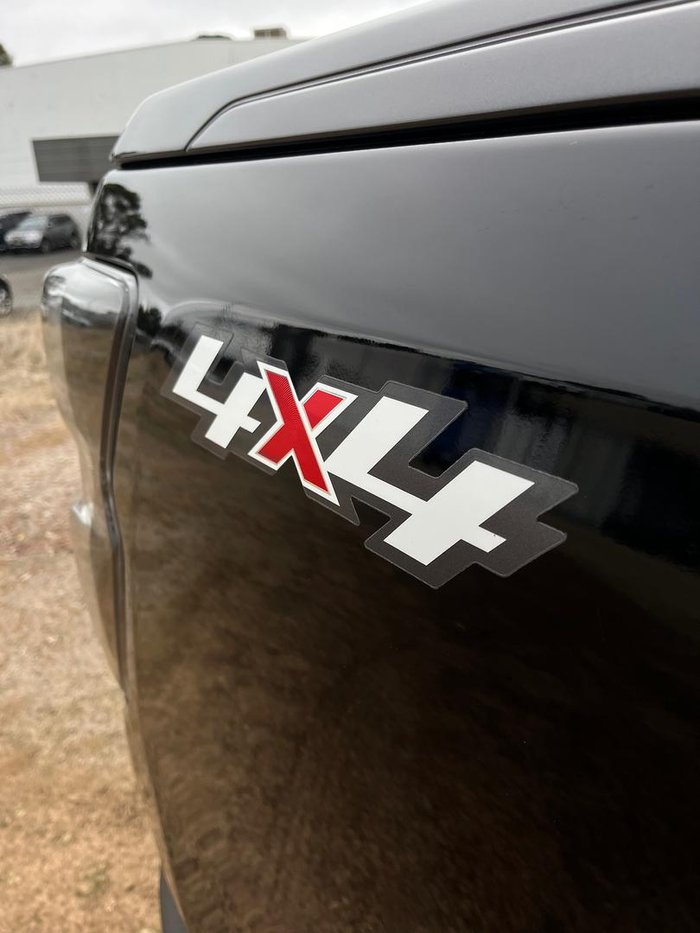 2022 Isuzu D-MAX X-TERRAIN MY23 4X4 Dual Range Basalt Black