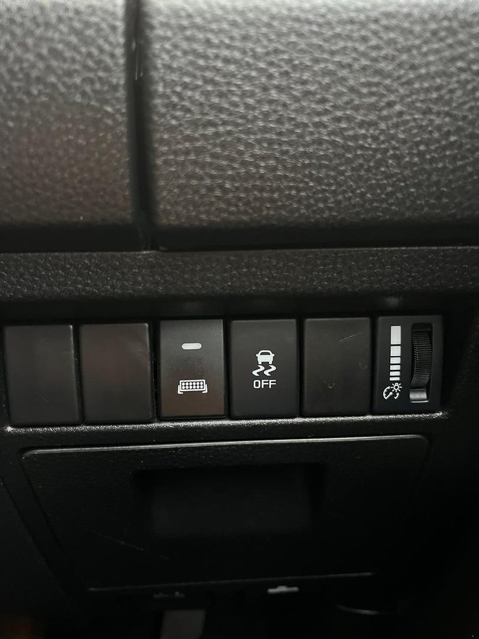 2022 Isuzu D-MAX X-TERRAIN MY23 4X4 Dual Range Basalt Black