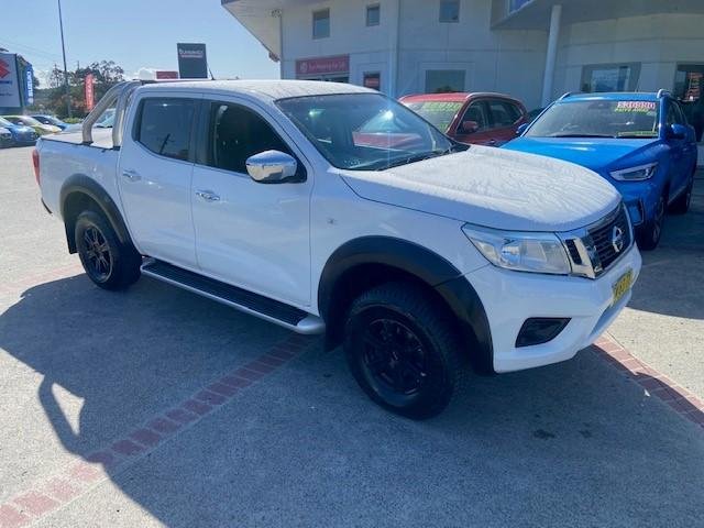 2015 Nissan Navara RX